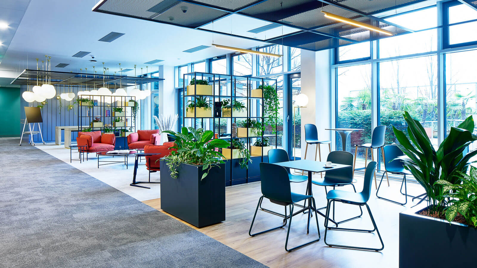 Internationaler IT-Konzern Office Projekt